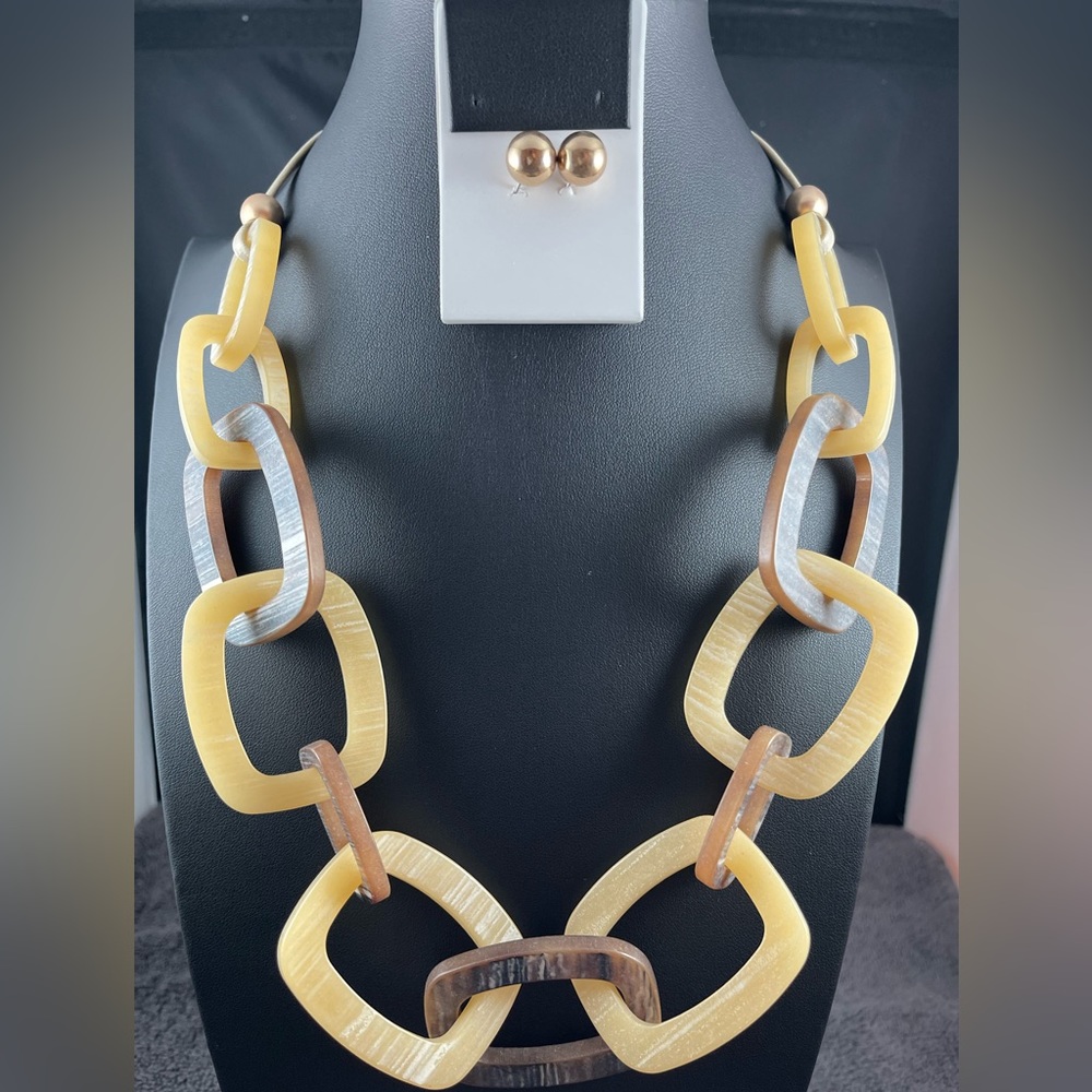 Pretty Piecezz Coffee & Cream - Light & dark brown square resin links necklace